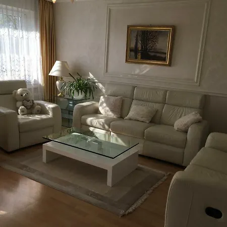 5 Sterne Cattaleya * Emden